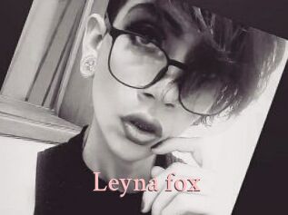 Leyna_fox