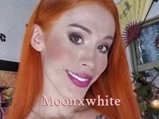 Moonxwhite